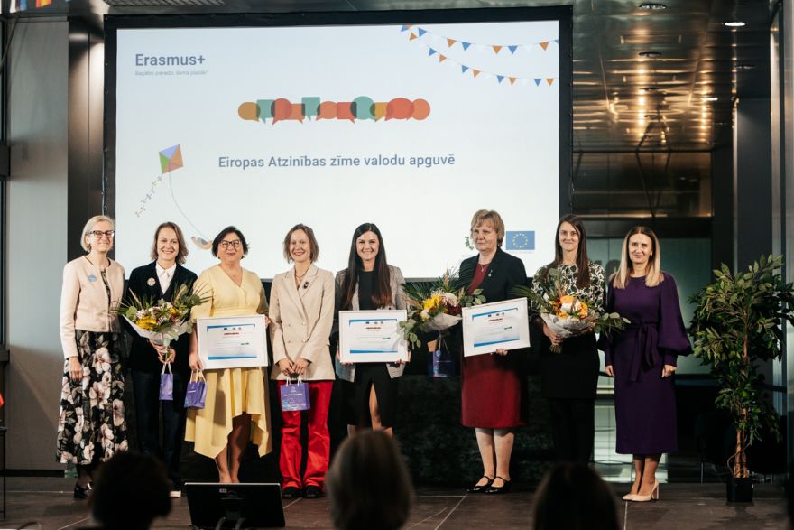 Eiropas Atzinības zīmi valodu apguvē šogad saņēma arī Madlienas vidusskola