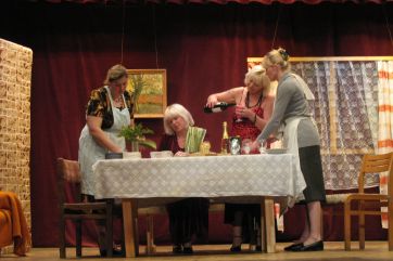 Attēls rakstam: Spēles prieks, kas nepāriet. Ķeipenes teātrim "Pūce" – 25 gadi