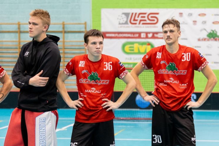 Attēls rakstam: Lielvārdes florbolistiem otro spēli pēc kārtas tikai goda vārti