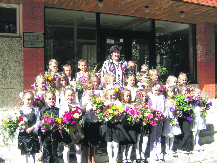 Dievs dod spēku, dzīvesprieku un mieru. Rasma Vērpēja