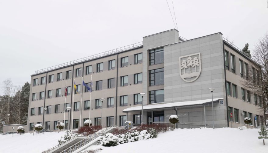 Apstiprināts Ogres novada pašvaldības budžets 2026. gadam: plānoti uzlabojumi infrastruktūrā un citās jomās