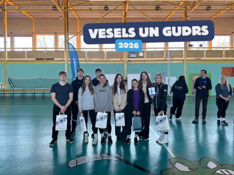 FOTO: Ogres novada jaunieši tikās uz aktīvu pasākumu “Vesels un gudrs 2026” Lielvārdē 