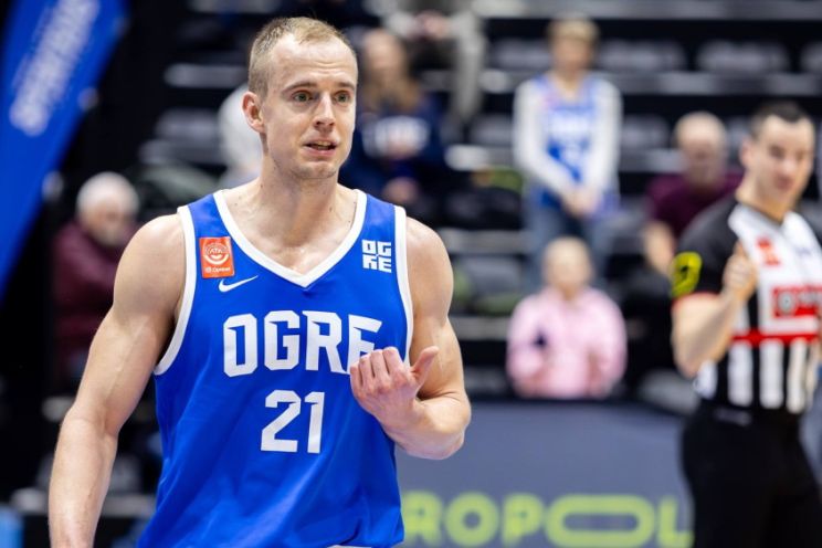 Attēls rakstam: “BK Ogre” sāk vāji un vairs neatspēlējas, sērijā 0:2