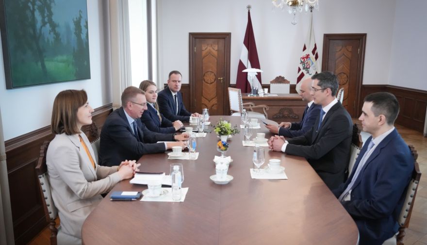 Asociācija “Ģimene” pārrunā demogrāfijas krīzi ar Latvijas prezidentu Edgaru Rinkēviču