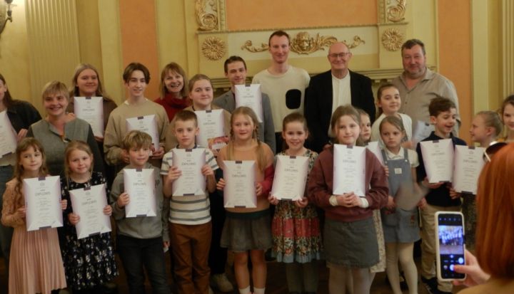 Stāstnieku konkursa “Anekdošu virpulis 2024” fināls 1. aprīlī - joku dienā