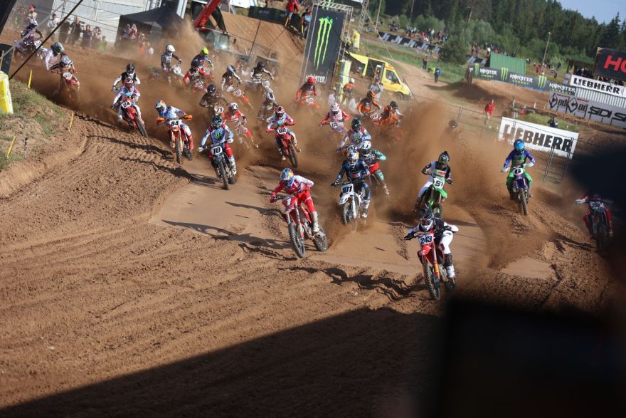 Ogrē norisinās preses konference pirms Ķegumā gaidāmā pasaules motokrosa čempionāta posma