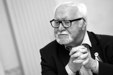 Attēls rakstam: Atvadīšanās no Streiča notiks 22. martā Rīgas Latviešu biedrības namā