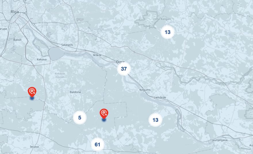 Papildināts: Traucēta elektroapgāde aptuveni 8800 "Sadales tīkla" klientu valsts centrālajā daļā