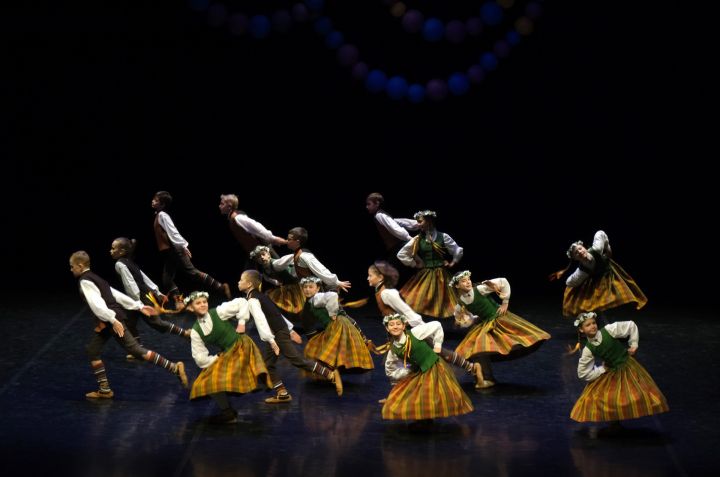 Deju kolektīva "Upīte" un draugu koncerts "Kad dziesmiņa ar deju satiekas"