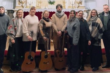 Attēls rakstam: Piektdien notiks ikmēneša slavēšanas vakars ar projektu „Jāņa ielas republika”