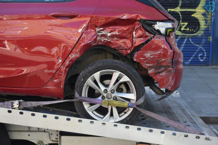 Negadījums Ogrē – divi auto nespēj sadalīt krustojumu