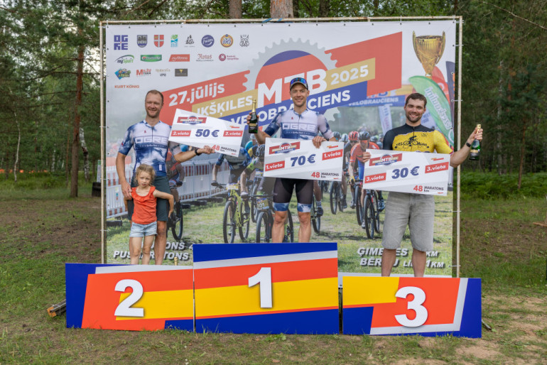 “Ikšķiles MTB velobraucienā” spraigā finišā uzvar Kļaviņš, sievietēm atkal pirmā Jaunslaviete-Kipure