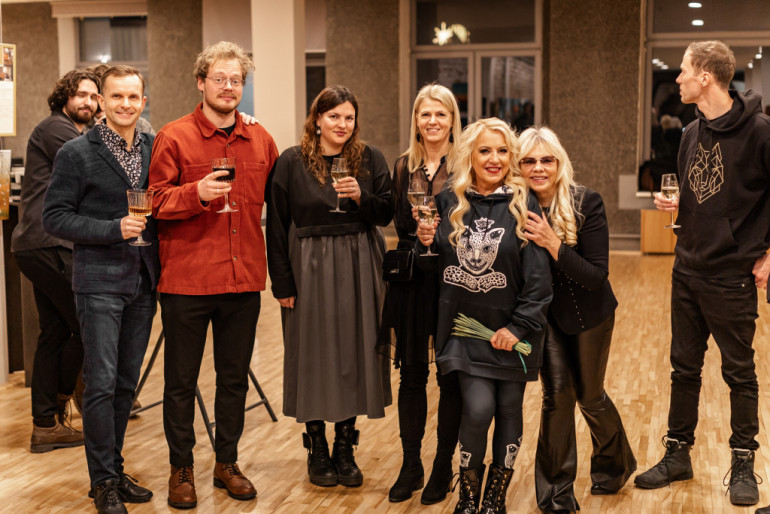 FOTO: Leģendārā grupa "Turaidas Roze" ar jaudīgu koncertu Ogrē atklāj jubilejas koncerttūri