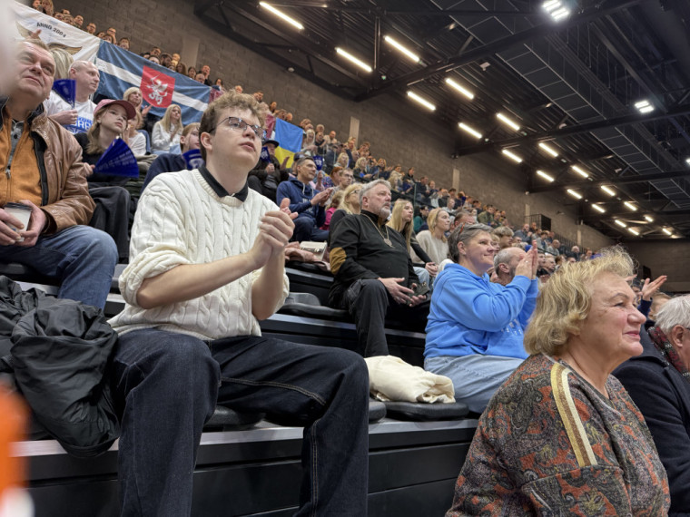 Foto: “BK Ogre” pret “Liepāju” uzvar puslaikā, bet zaudē spēlē