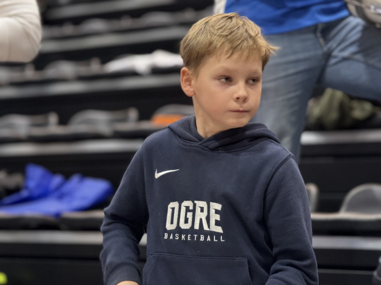 Foto: “BK Ogre” pret “Liepāju” uzvar puslaikā, bet zaudē spēlē