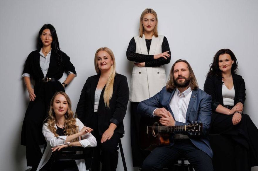 Vokālās apvienības "Melodia" un Jāņa Rolmaņa koncerts "Sevis dēļ"