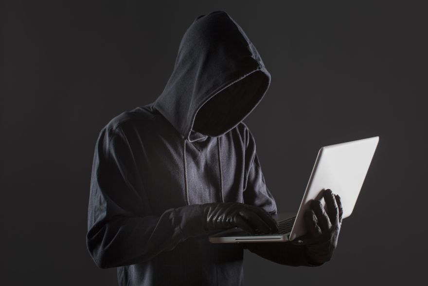 Policija konstatējusi mērķtiecīgi izplatītu nepatiesu informāciju par drona nokrišanu uz pasažieru vilciena