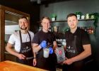 Attēls rakstam: "Uguns Cafe" liesma no Ikšķiles nu sasniegusi arī Ogri: stāsts par trīs draugiem, kas nebaidījās "apdedzināties"