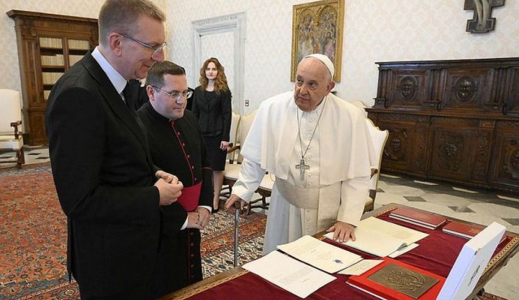 Attēls rakstam: Latvijas prezidents Vatikānā norāda uz nepieciešamību atbalstīt Ukrainu tās cīņā pret agresoru